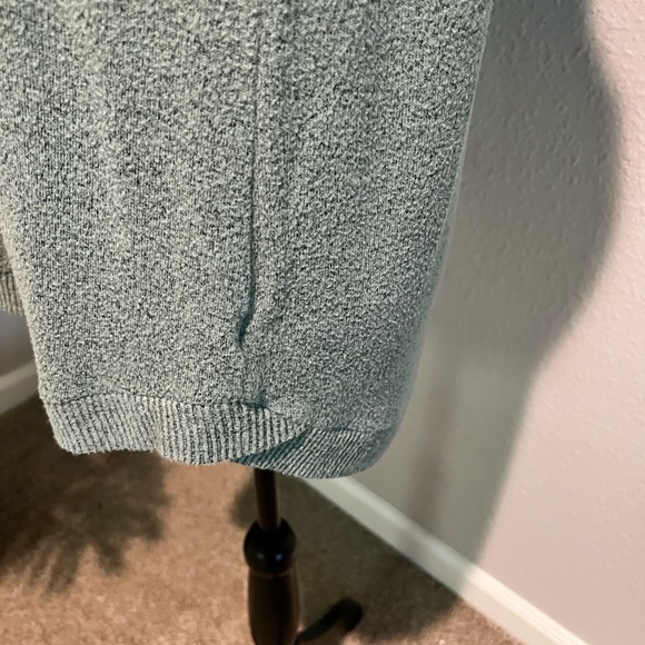Stitch Fix Fortune & Ivy Lightweight Sweater - Picture 4 of 5